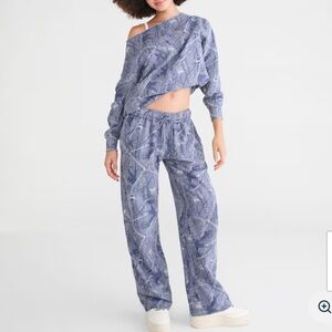 NWT💙CLOUD CAMO FOREST BLUE 2pc SET